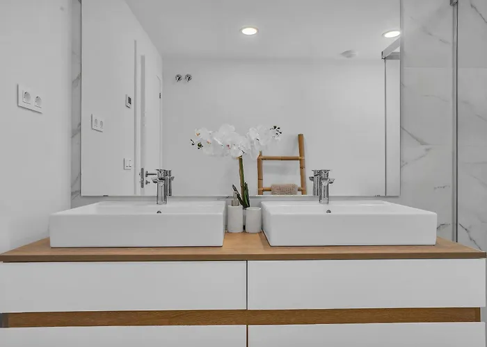 Oasis 325 By Finest *