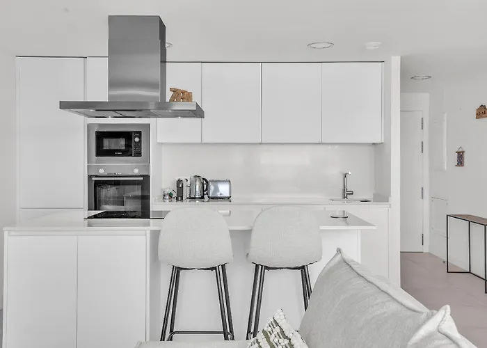 Oasis 325 By Finest Estepona