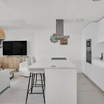 Oasis 325 By Finest *