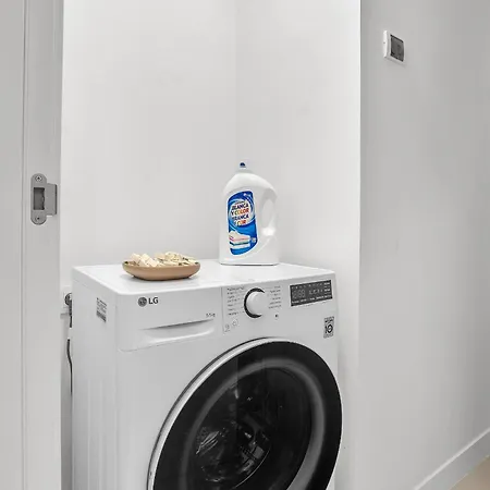 Oasis 325 By Finest Estepona