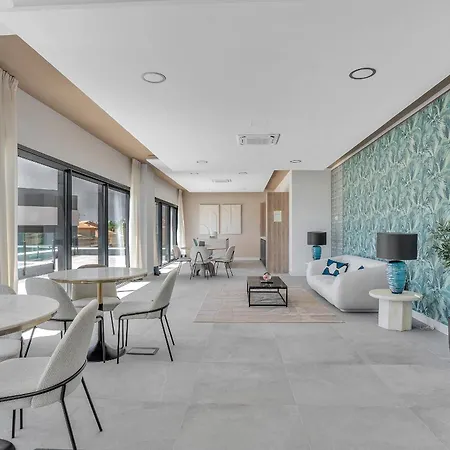 Oasis 325 By Finest Apartment