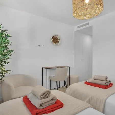 Oasis 325 By Finest Estepona