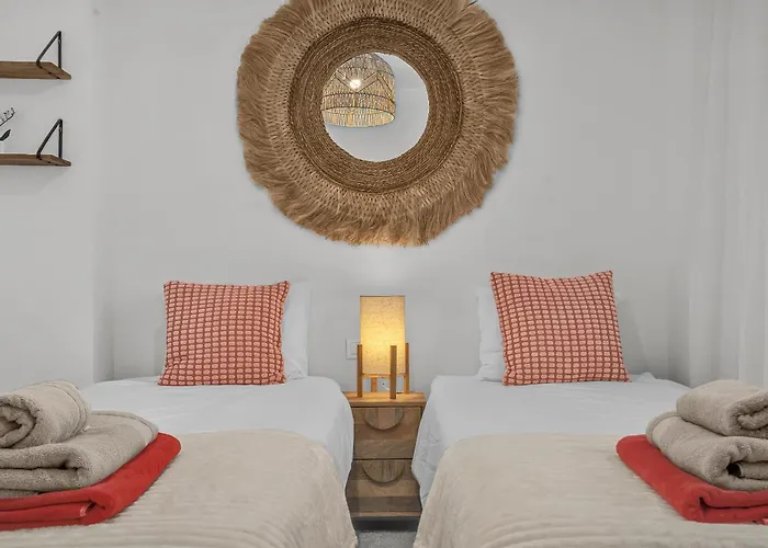 Oasis 325 By Finest Estepona