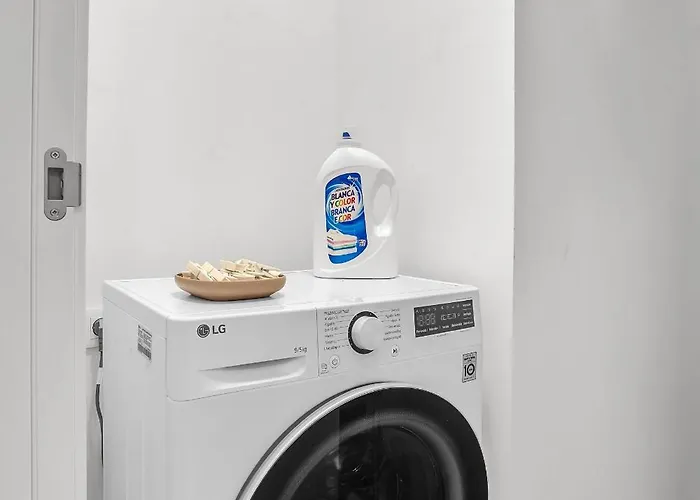 Oasis 325 By Finest Estepona